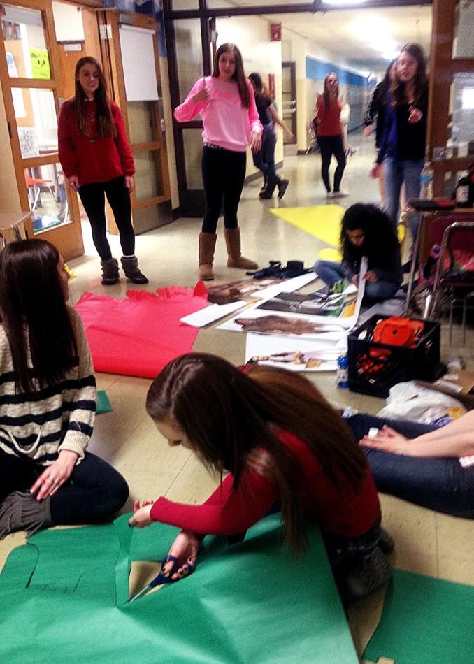 Student Council decorates the halls for Turnabout. 