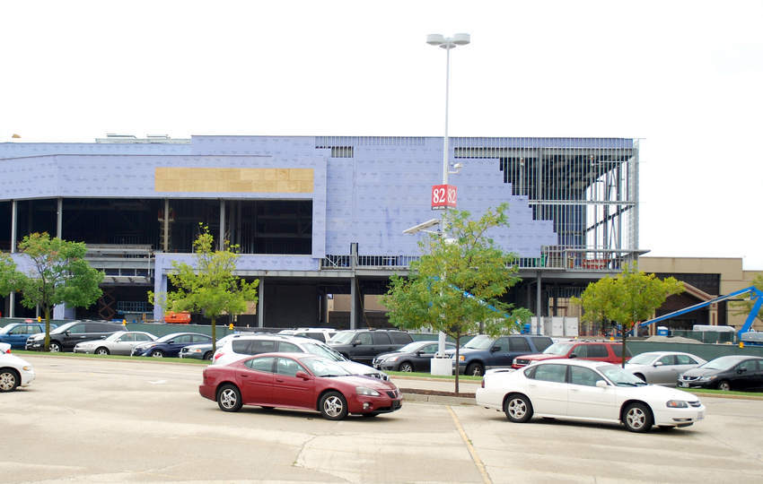 Construction of the AMC Theatre at Westfield Hawthorn Mall