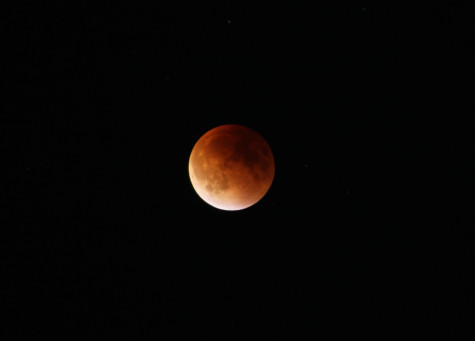 At around 9:15 P.M. last night, the moon was almost entirely red and easily visible. 