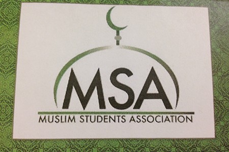 Libertyville Muslim students making a change
