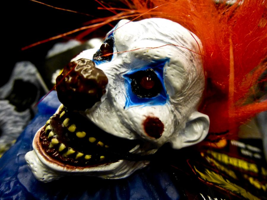 Sightings+of+creepy+clowns+have+been+reported+nationwide+and+has+been+spreading+as+Halloween+nears.