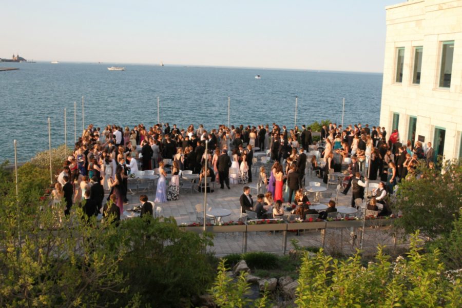 Prom 2017 will be held at the Shedd Aquarium, just as it was in 2016.