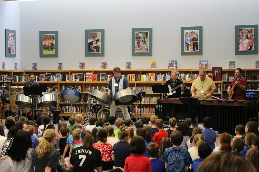 Outside of the LHS activities and performances, Oak Grove students were able to visit stations such as steel drums, with members of the Calypso band Callaloo seen performing here. Other presentations were on Storytelling, Sword Choreography, Bruise Makeup and many other art-related festivities.