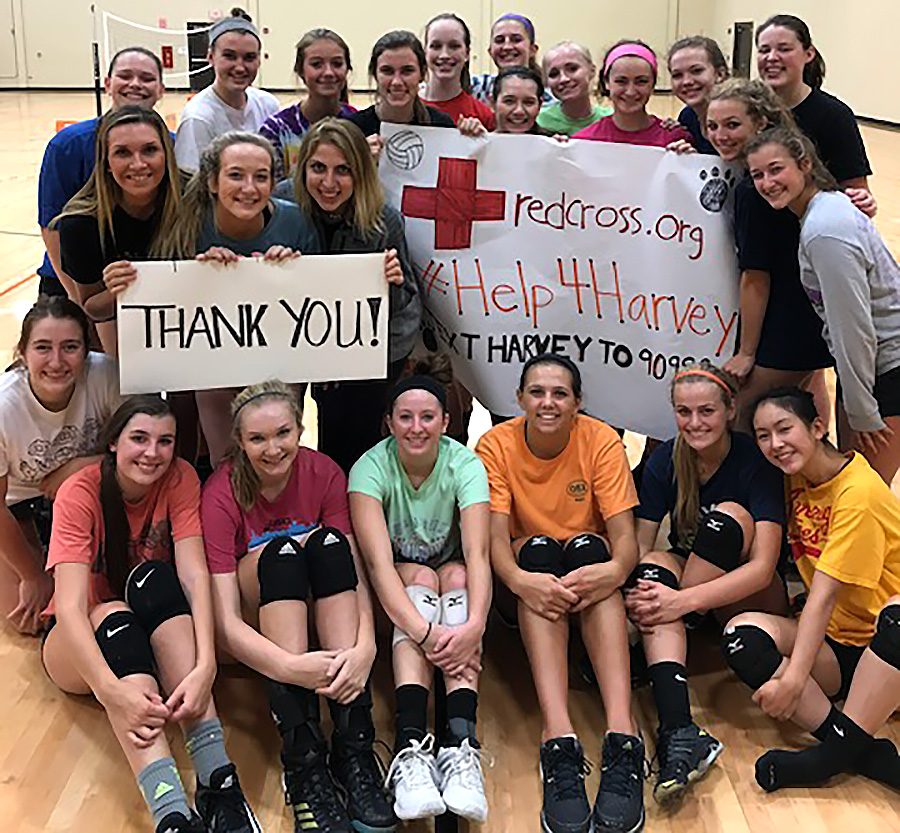 The+LHS+girls+volleyball+team+raised+%242%2C000+for+the+Red+Cross+to+support+the+victims+of++Hurricane+Harvey.