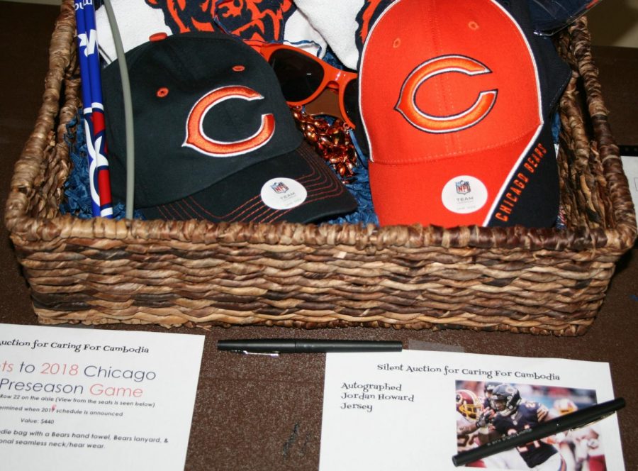 In addition to live music, the band jam offered raffles and a silent auction, with prizes such as an autographed Bears jersey, tickets to a Bears game, a basket with various gift cards and more.