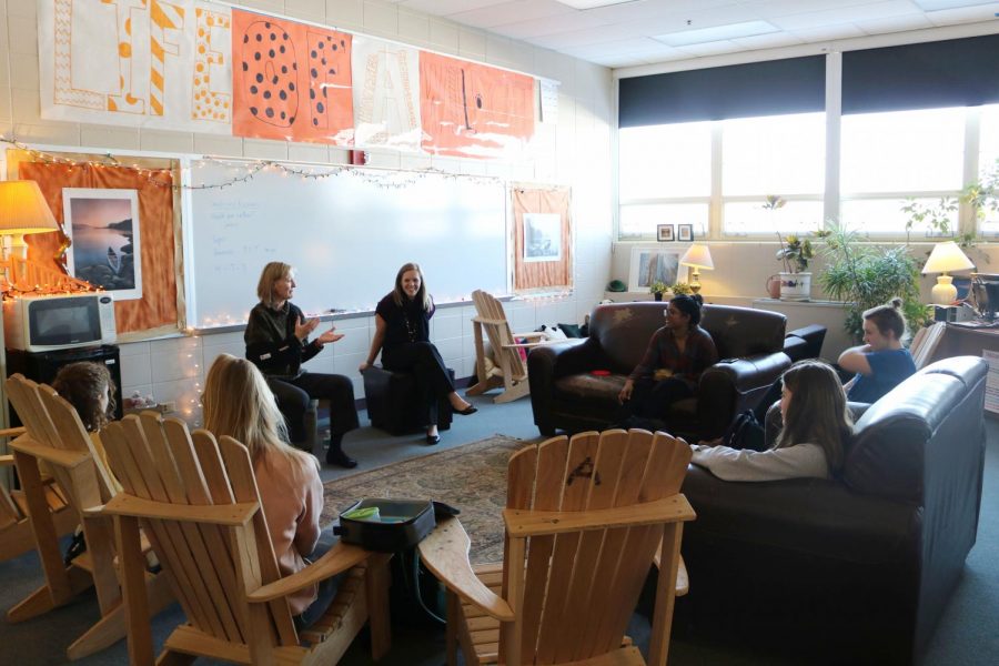 Dr. Brenda Nelson speaks to sophomores and freshmen during seventh-period lunch about how to handle high school, stress and life, all aspects of the new mentoring and leadership programs.