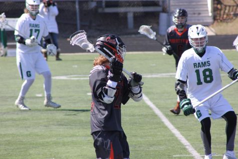 Boys lacrosse loses thriller to Grayslake Central