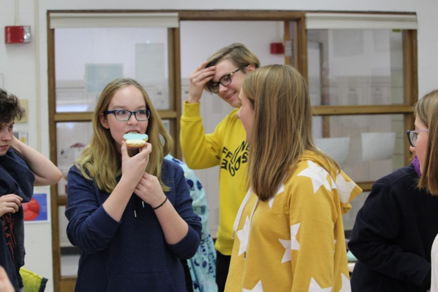 Libertyville’s Gay-Straight Alliance hosts Transgender Celebration Day