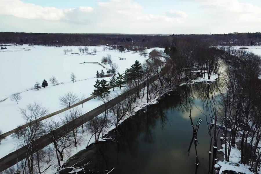 Independence Grove Forest Preserve, a frequent destination of many Libertyville students, is a popular place throughout the whole year; Summer activities include hiking, running, kayaking, among others; while during the winter, the preserve opens for ice fishing, snow shoeing, and more.