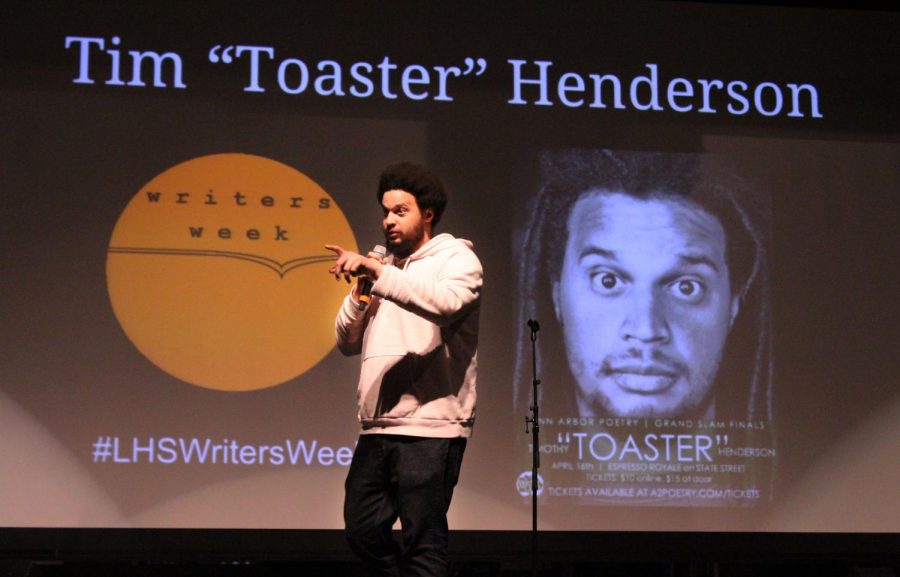 The halls were buzzing with talk about one of Thursday’s performers, Tim “Toaster” Henderson. Students described him as “woke” and “hilarious.” “Toaster” is an amusing performance poet who travels around the country to share his work, which focuses on race, with teenagers.