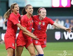 The victory of the United States Women’s National Team in the 2019 Women’s World Cup ignited a debate over equal pay and how exactly the sports world handles differences between men’s and women’s athletics, especially financially.