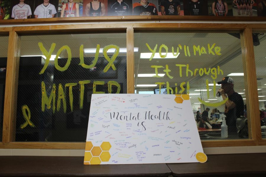 A representative for the emotional wellness private practice organization Simply Bee visited LHS to provide information about their counseling services while students could define mental health for themselves on a poster.