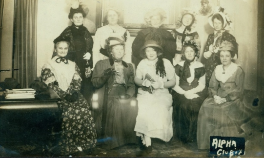 Women of The Alpha Club (later known as The Libertyville Women’s Club) was a group of women responsible for the creation of a lending library (the forerunner of Cook Memorial Library), which was a place for free-thinking women to discuss issues of the day. The Alpha Club Library was located on West Cook Street.