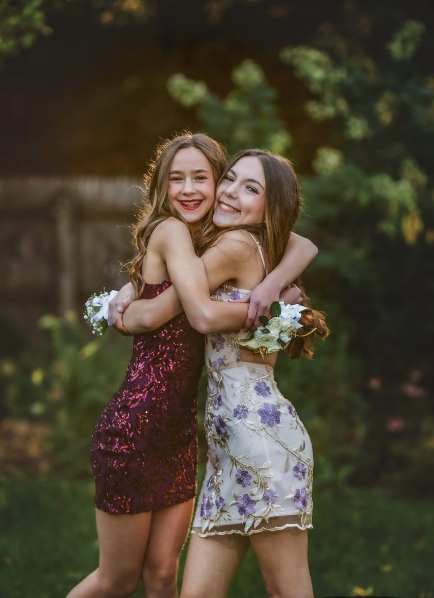 Following the excitement from LHS’s spirit week, assembly and football game, the 2023 Homecoming dance was something everyone was looking forward to. Freshmen Mya Metzger and Riley Soling come together to take pictures and have fun at the Sweet Home Chicago dance.