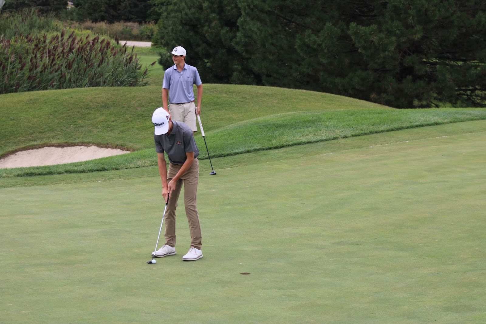 Junior Austin Scott delivers a steady put on the green, boosting the team’s performance. He shoots a 39, winning third place overall for the team. Scott values the team chemistry that the team creates. “It’s very fun,” Scott said, “making some friendships that will last quite a while.”